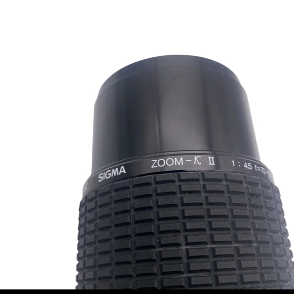 Sigma Zoom 70-210mm 1:4-5. Lens for Konica and Case Made in Japan - Picture 4 of 12